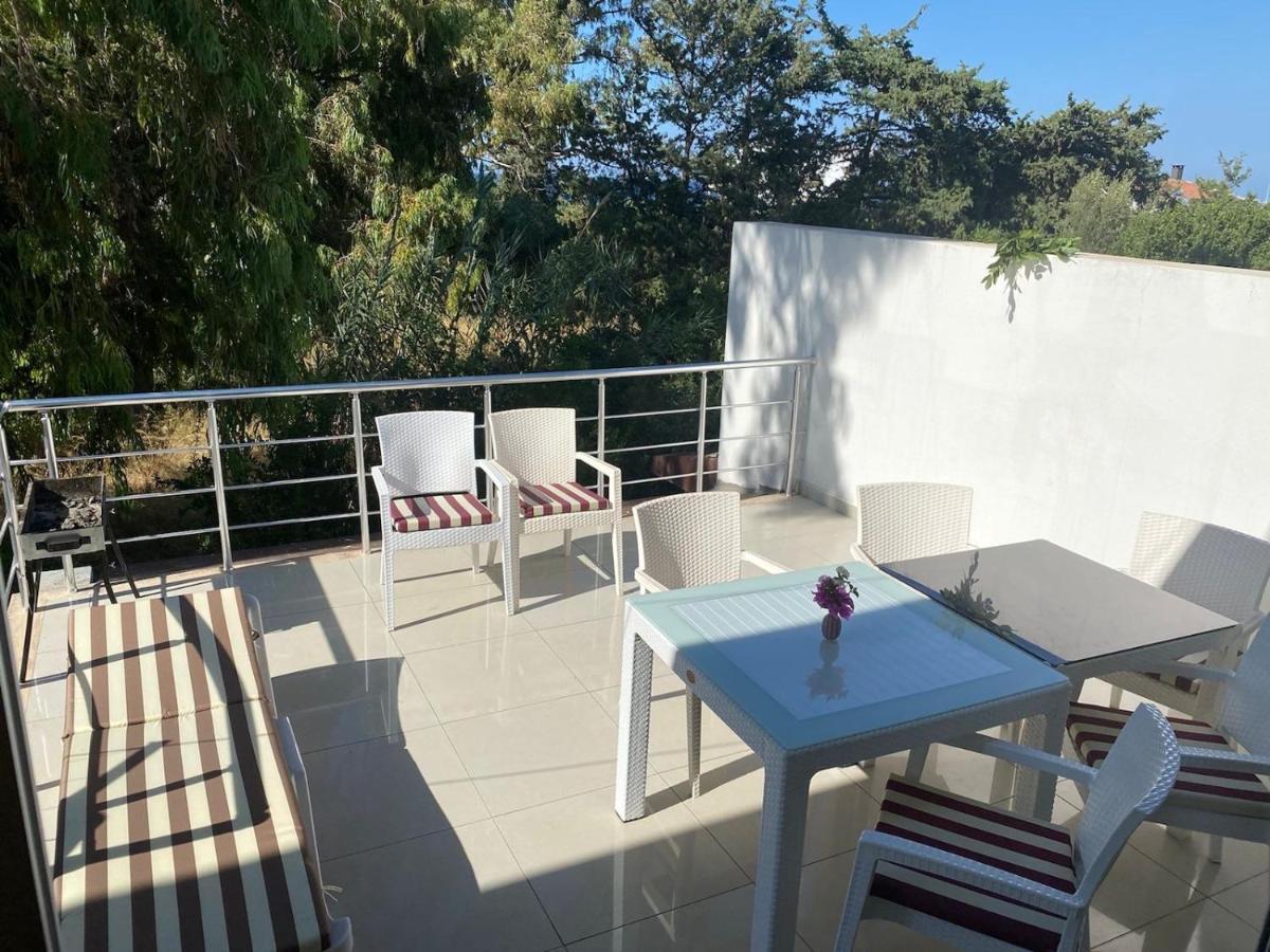 Magic Beach Apartments Girne Buitenkant foto